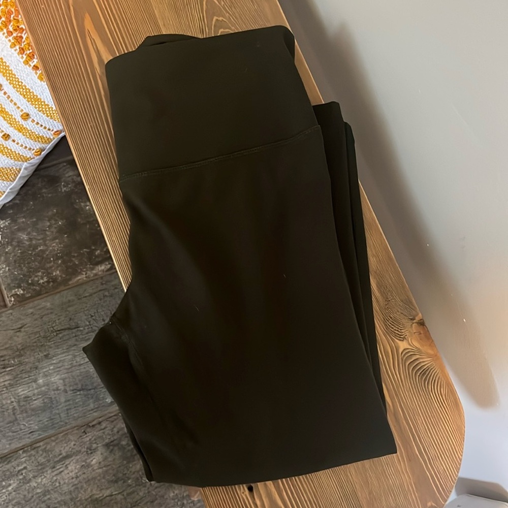 Zella olive green crop legging size medium